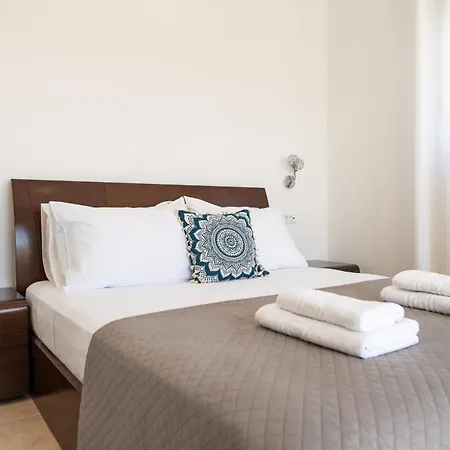 Marina - Glystra 别墅 吉奥塔略